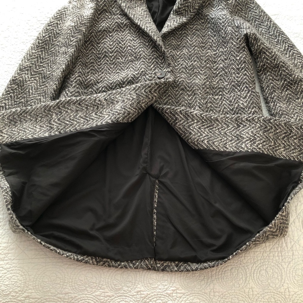Zac Posen Boyfriend herringbone coat. Size 14. - Picture 4 of 10